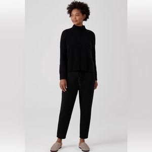 Eileen Fisher Black Slouchy Tie Waist Ankle Pants, size Medium
